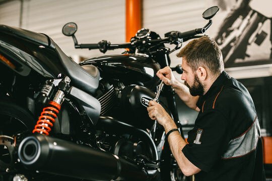 Motosiklet Kaporta, Motor Parçaları ve Tüm Yedek Parçalar | Güvenli Sürüş İçin Doğru Parça Seçimi