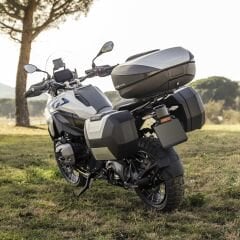 SHAD GENİŞLETİLEBİLİR YAN ÇANTA ( SH38X )