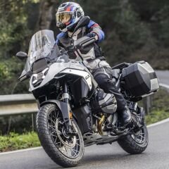 SHAD GENİŞLETİLEBİLİR YAN ÇANTA ( SH38X )